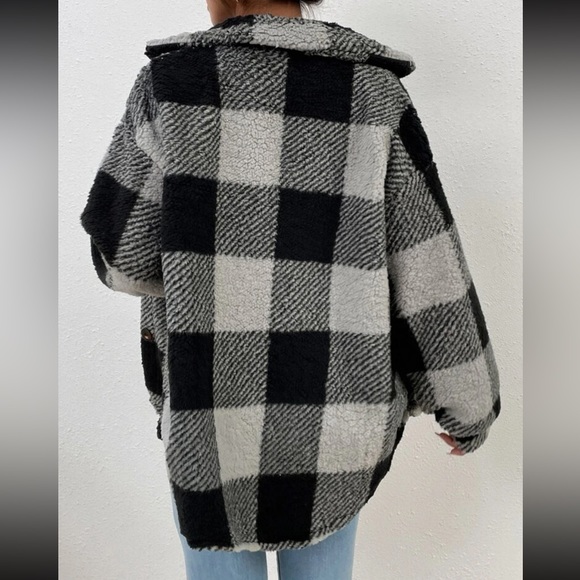 Teddy Coat - Picture 5 of 5